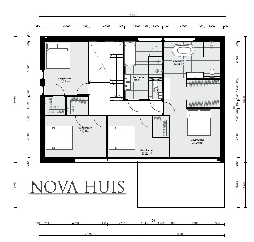 Moderne kubistische woning met strenge strakke gevels energieneutraal bouwen NOVA-HUIS K226