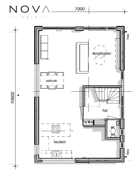 Moderne betaalbare schuurwoning met houten gevelbekleding en zwarte kozijnen ontworpen en ontworpen en gebouwd door NOVA-HUIS
