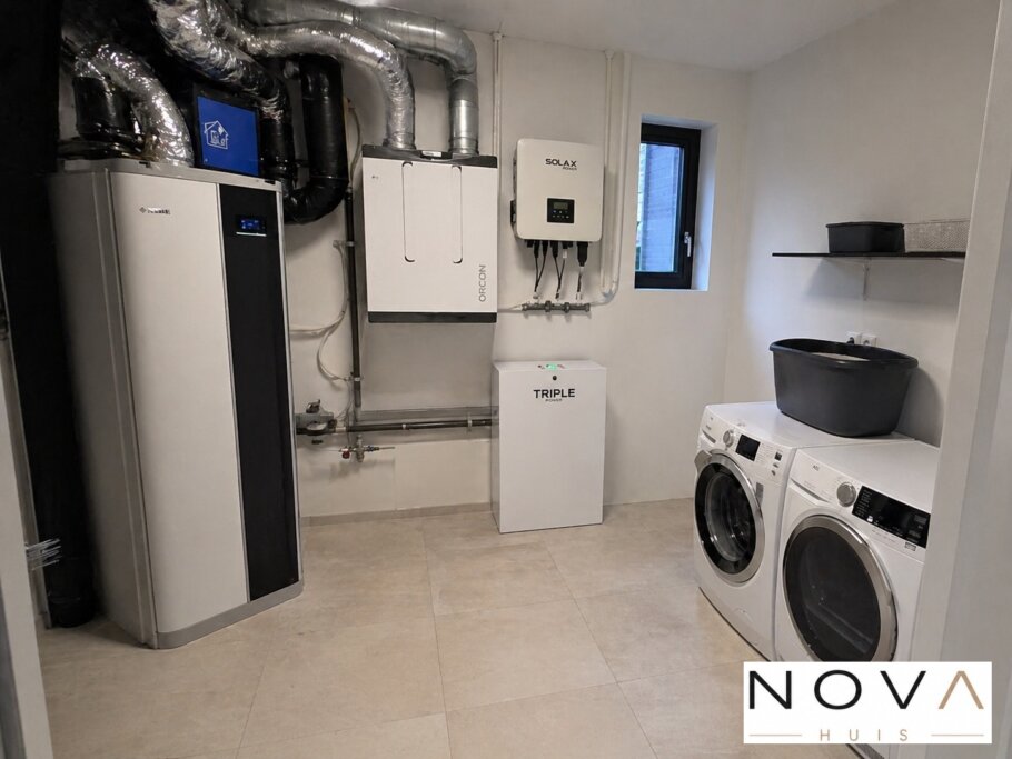 Modern interieur van levensloopbestendige woning A-201 met luxe leefkeuken en veel daglicht